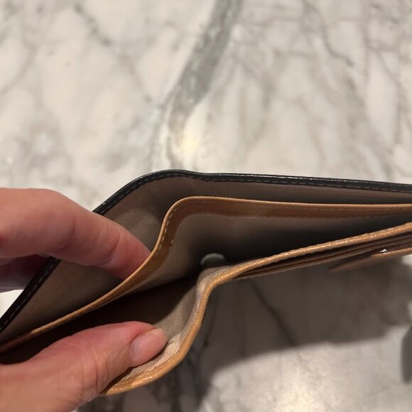 Kate Spade Bifold Wallet Black with Neiman Marcus Box and Tags - Picture 2 of 16